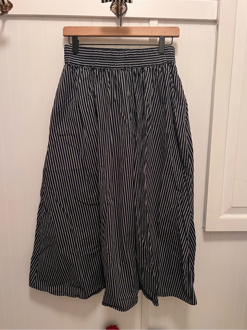 Cotton Vertical Stripes Midi Skirt with pockets size small